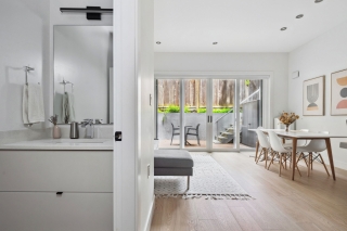 1535 E 5th Ave, Vancouver, BC V5N 1L6, Canada, ,  